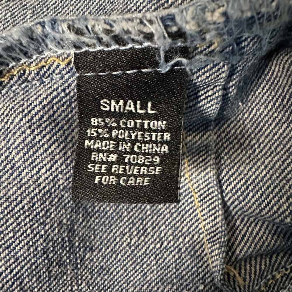 Rue 21 Y2K Cropped Denim Jacket Distressed Frayed Hem Blue Women's Size Small - Picture 7 of 8